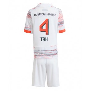 Lacne Dětský Futbalové dres Bayern Munich Jonathan Tah #4 2025-26 Krátky Rukáv - Preč (+ trenírky)